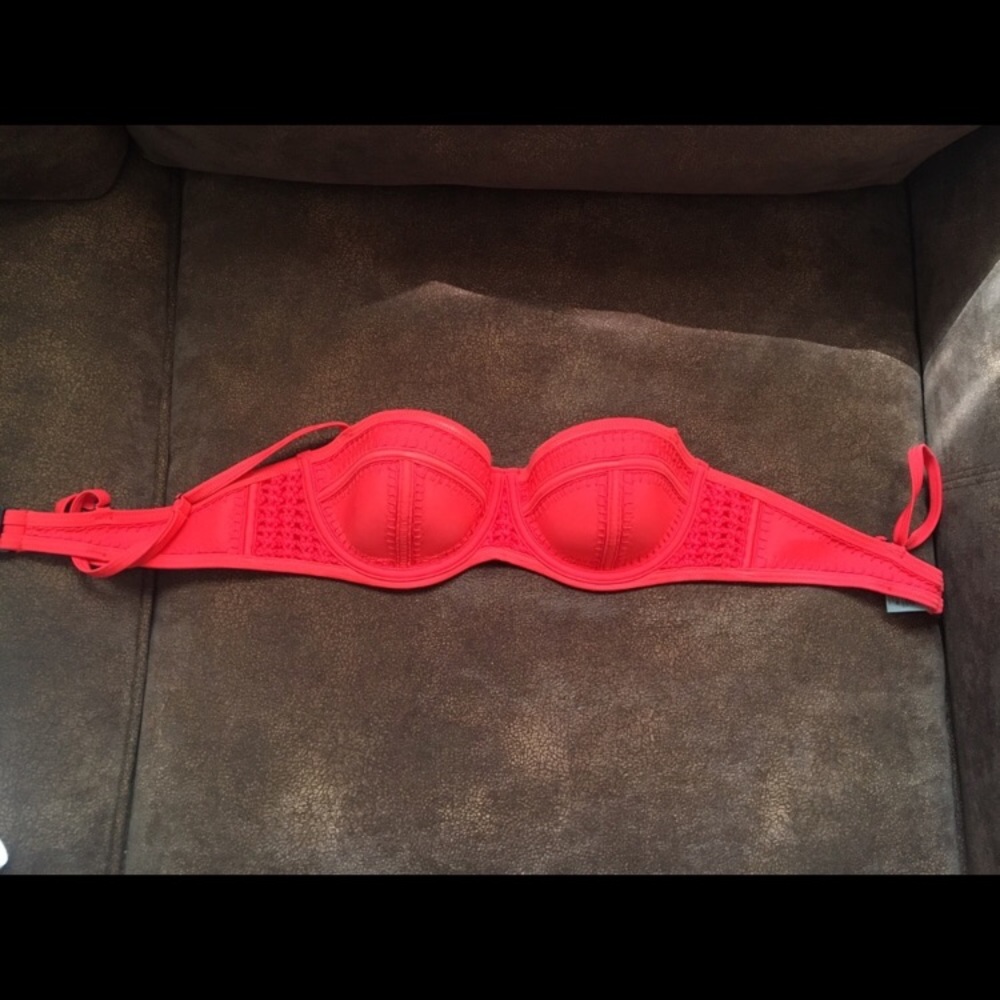 TRIANGL BIKINI TOP